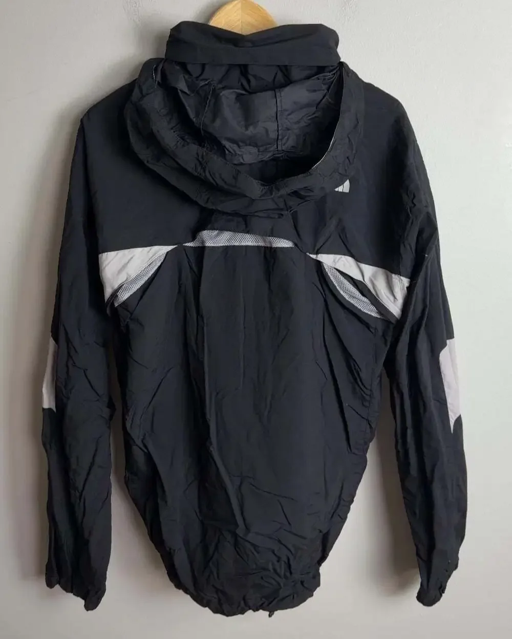 The North Face Windbreaker Jacket Size Large Black Gray Lightweight Hooded Men’s